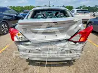 2018 Nissan VERSA фото