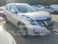 2018 Nissan ROGUE photo