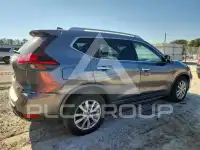 2018 Nissan ROGUE photo