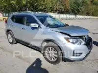 2018 Nissan ROGUE photo