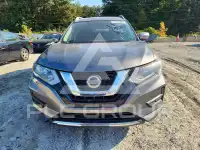 2018 Nissan ROGUE photo