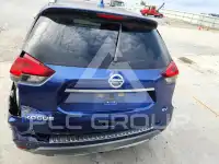 2018 Nissan ROGUE photo