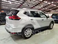 2018 Nissan ROGUE photo