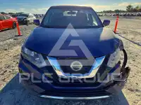 2018 Nissan ROGUE photo
