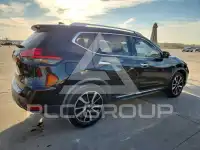 2018 Nissan ROGUE photo