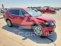 2018 Nissan ROGUE photo
