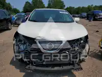 2018 Nissan ROGUE photo