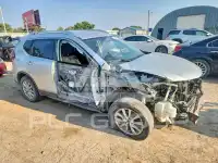 2018 Nissan ROGUE photo