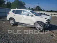 2018 Nissan ROGUE photo
