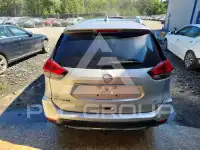 2018 Nissan ROGUE photo