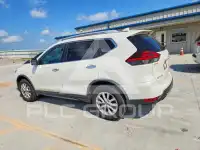 2018 Nissan ROGUE photo