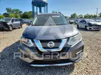 2018 Nissan ROGUE photo