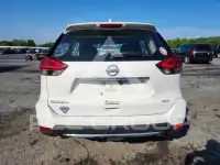 2018 Nissan ROGUE photo