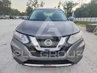 2018 Nissan ROGUE photo