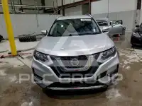 2018 Nissan ROGUE photo