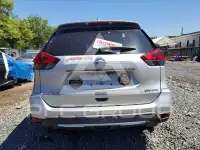 2018 Nissan ROGUE photo