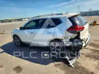 2018 Nissan ROGUE photo
