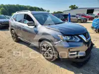 2018 Nissan ROGUE photo