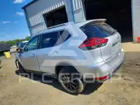 2018 Nissan ROGUE фото
