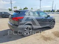 2018 Nissan ROGUE photo