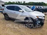 2018 Nissan ROGUE photo