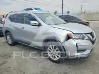 2018 Nissan ROGUE photo