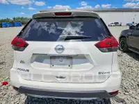 2018 Nissan ROGUE photo