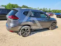 2018 Nissan ROGUE photo