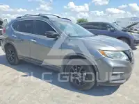 2018 Nissan ROGUE photo