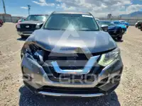 2018 Nissan ROGUE photo