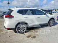 2018 Nissan ROGUE photo