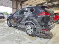 2018 Nissan ROGUE photo