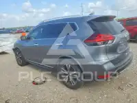 2018 Nissan ROGUE photo