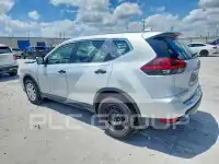 2018 Nissan ROGUE photo