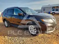 2018 Nissan ROGUE photo