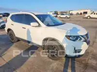 2018 Nissan ROGUE photo