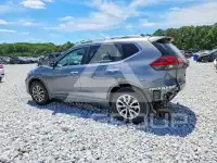 2018 Nissan ROGUE photo
