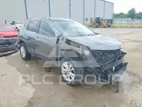 2018 Nissan ROGUE photo