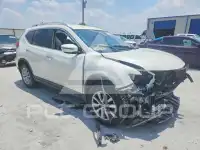2018 Nissan ROGUE photo