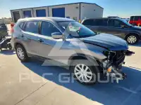 2018 Nissan ROGUE photo