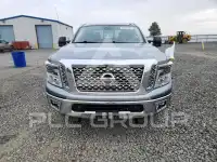 2018 Nissan TITAN photo