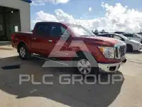 2018 Nissan TITAN фото