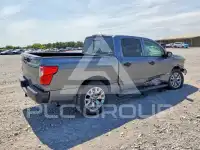 2018 Nissan TITAN фото
