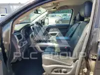 2018 Nissan TITAN фото