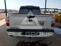 2018 Nissan TITAN фото