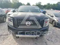 2018 Nissan TITAN фото
