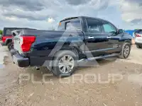 2018 Nissan TITAN photo