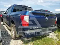 2018 Nissan TITAN photo