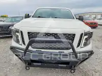 2018 Nissan TITAN фото