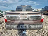 2018 Nissan TITAN фото